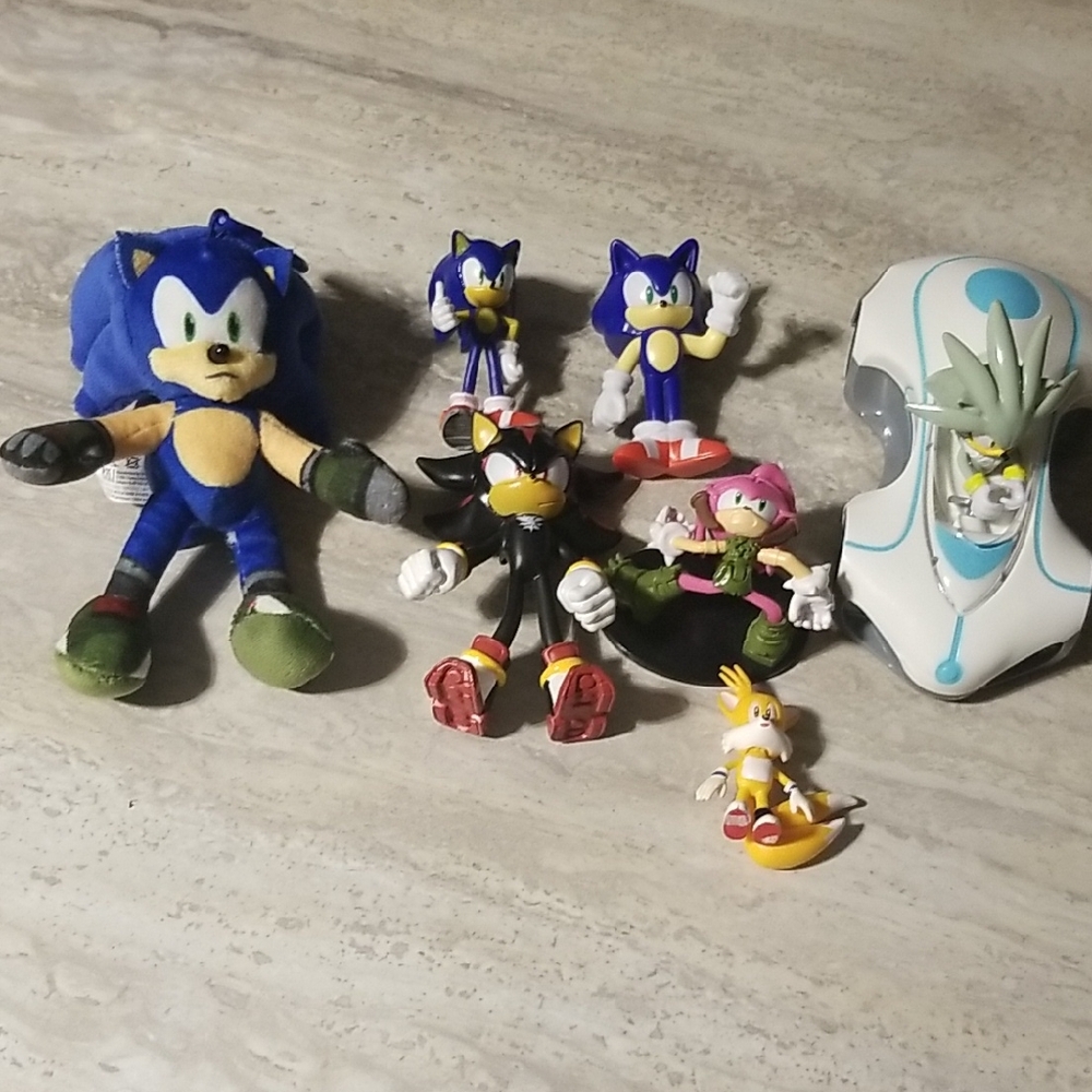 Sonic The Hedgehog Lot